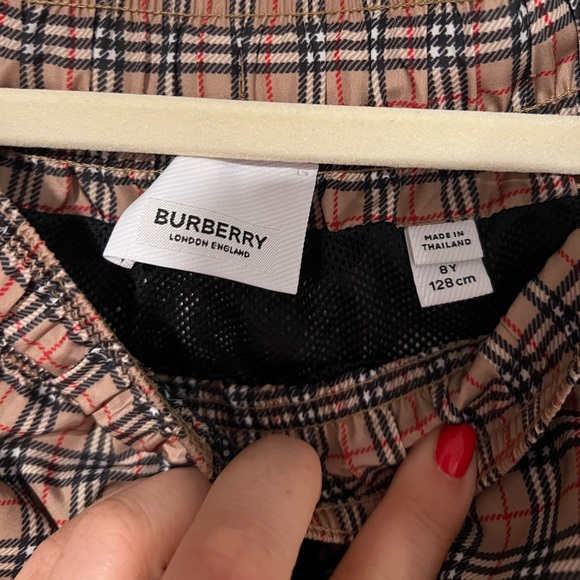 COPY - Burberry swim shorts - Picture 3 of 4